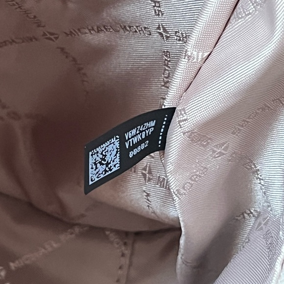 🌼Michael Kors Set - Picture 12 of 16